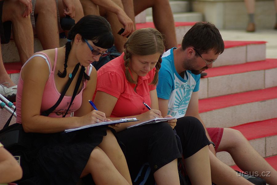 IMGP9082.JPG - ...poctiví studenti si dělají výpisky...